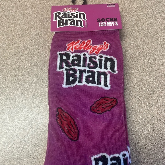 Men’s Raisin Bran Socks NWT - Picture 2 of 4